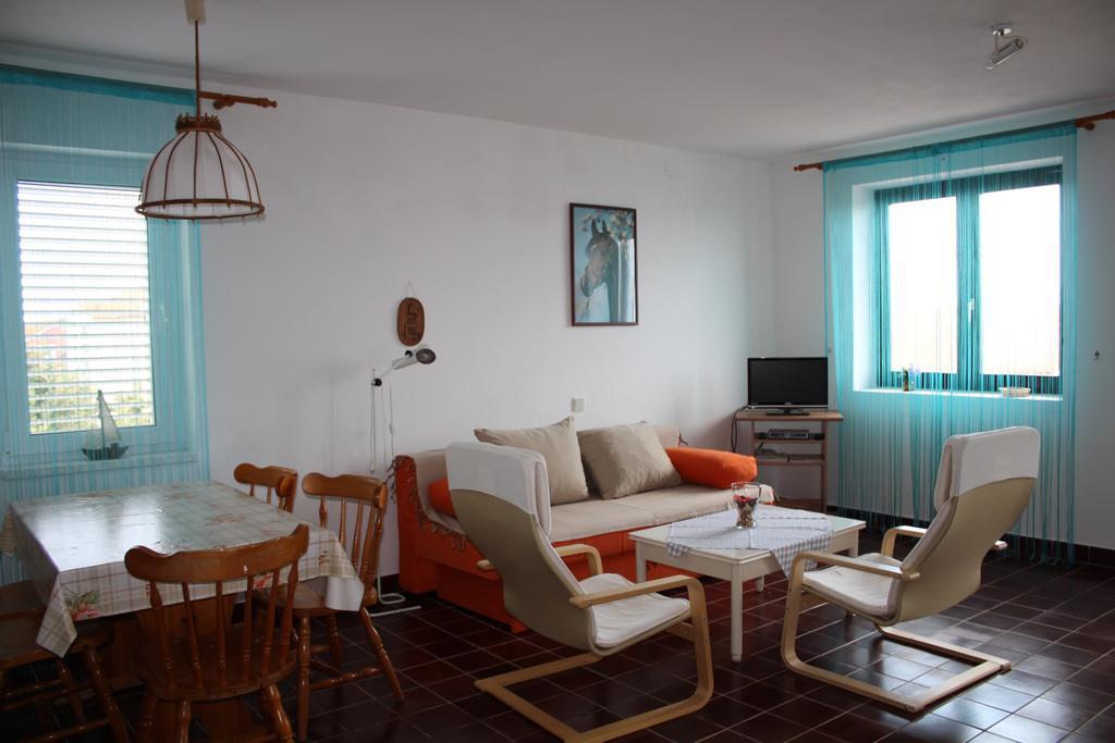 Apartments Baka Jelka Mandre Extérieur photo