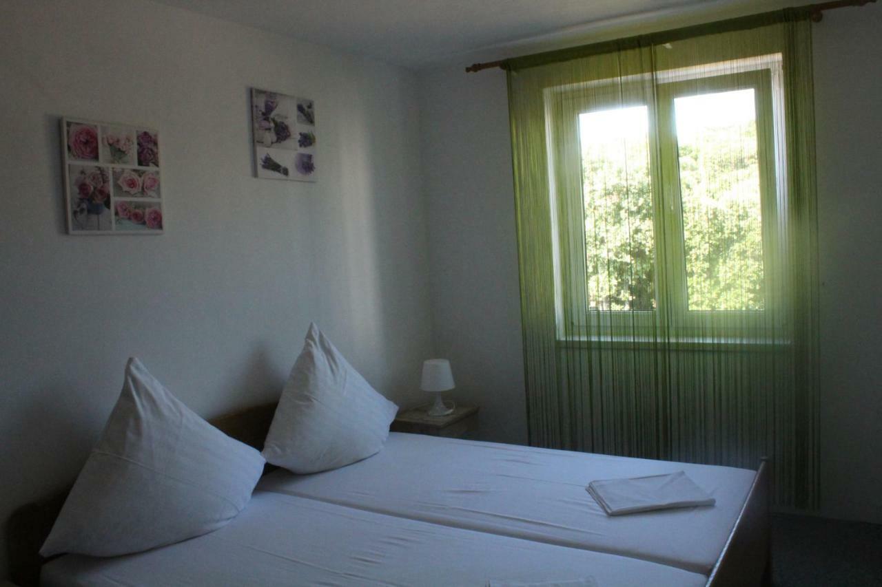 Apartments Baka Jelka Mandre Extérieur photo
